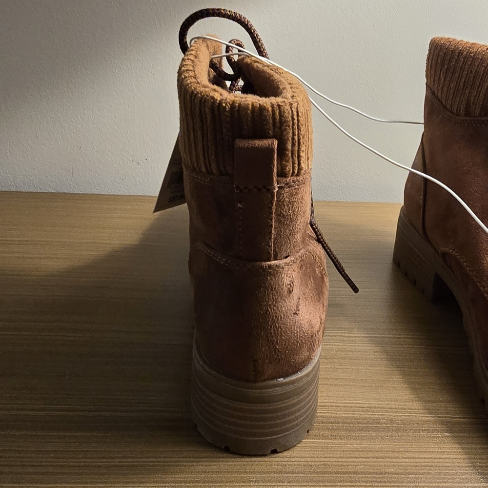 Universal Thread Boots - Picture 3 of 4
